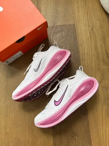 Tweedehands Nike Vomero Plus bike