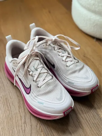 Tweedehands Nike Vomero Plus bike — afbeelding 10 van 11