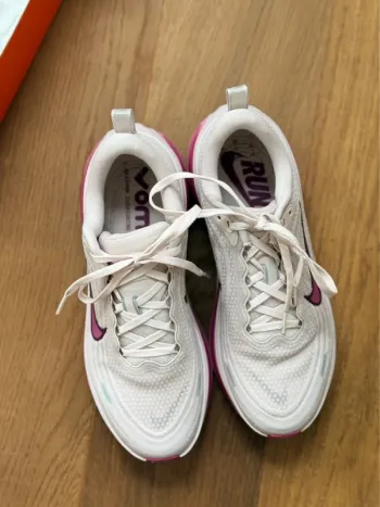 Tweedehands Nike Vomero Plus bike — afbeelding 7 van 11