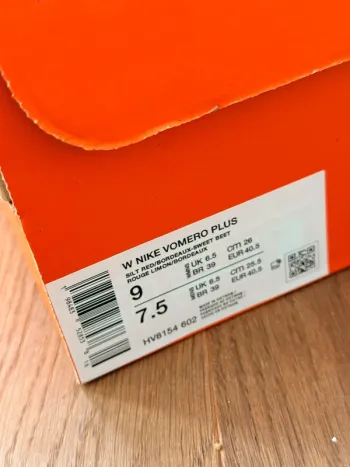 Tweedehands Nike Vomero Plus bike — afbeelding 3 van 11