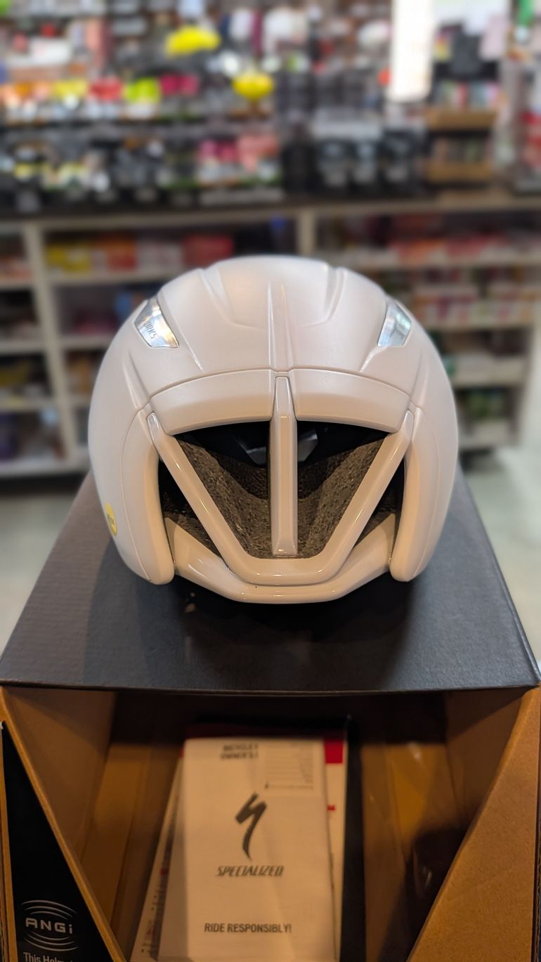 Used Specialized Evade 3 Helmet bike — image 4 of 5