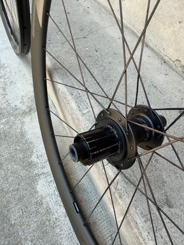 Used Zipp 303 Firecrest 2022 bike — image 15 of 17