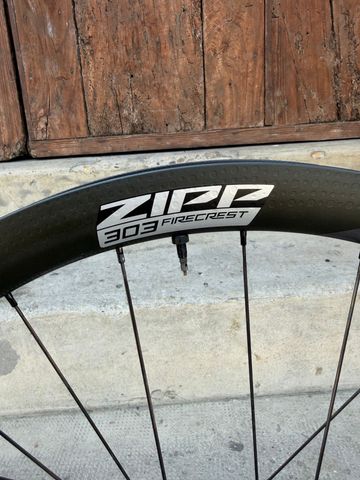 Used Zipp 303 Firecrest 2022 bike — image 4 of 17