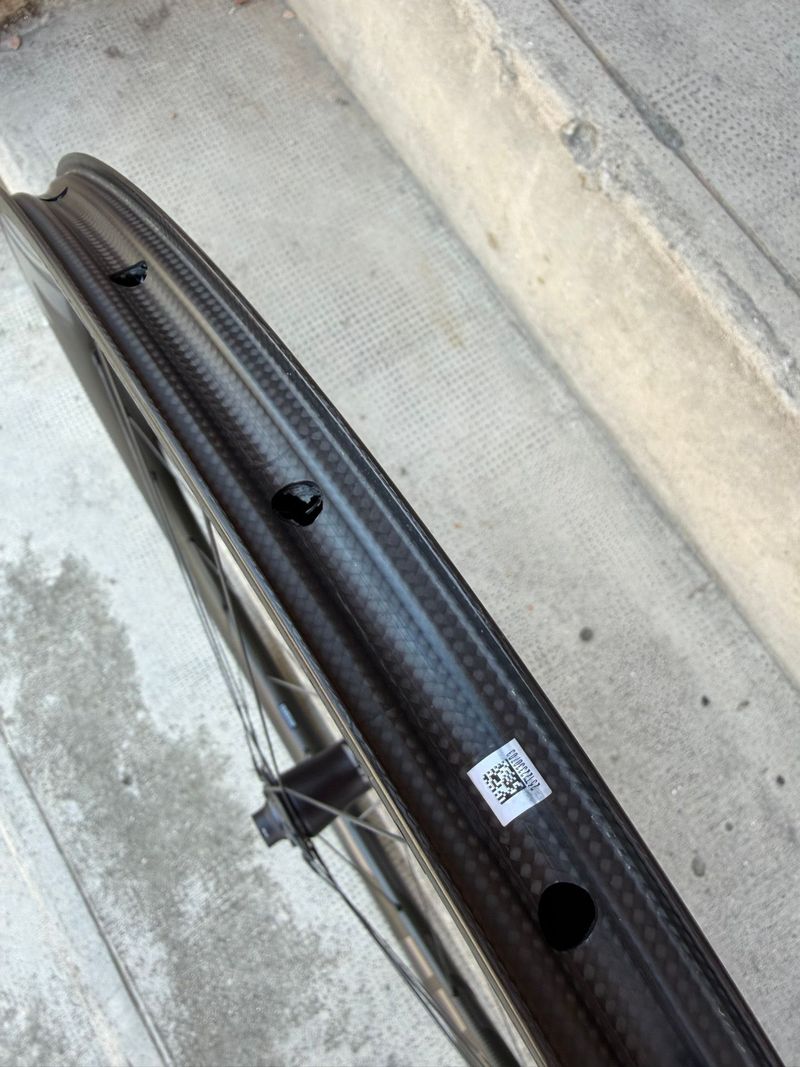 Used Zipp 303 Firecrest 2022 bike — image 9 of 17