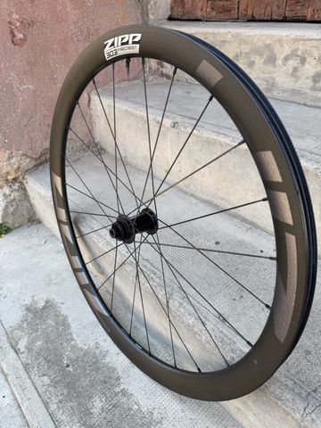 Used Zipp 303 Firecrest 2022 bike — image 16 of 17