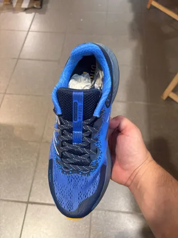 New Balance Running Shoes bike d'occasion — image 3 sur 5