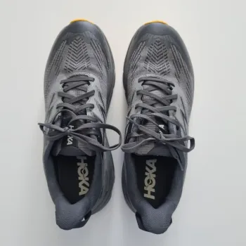 Used Hoka Challenger 8 GTX bike — image 6 of 7