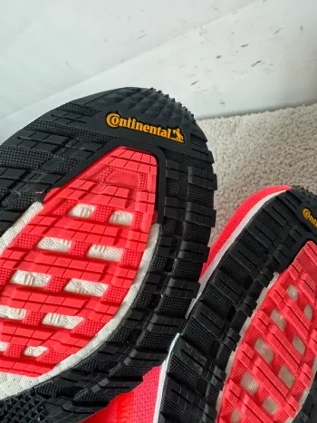 Used Continental Adizero Adios 5 bike — image 8 of 9