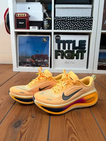 Nike Vomero Plus bike usato — immagine 4 di 8