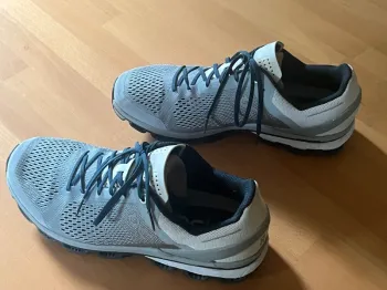 Used On Running Laufschuh Größe 44 bike