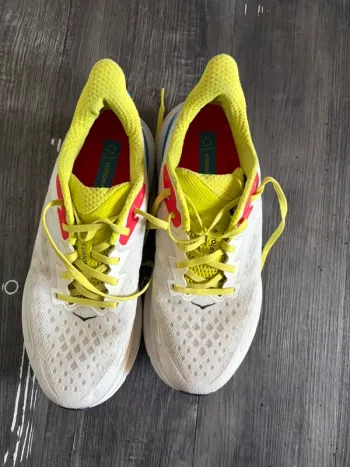 Hoka Clifton 9 bike de segunda mano — imagen 2 de 12