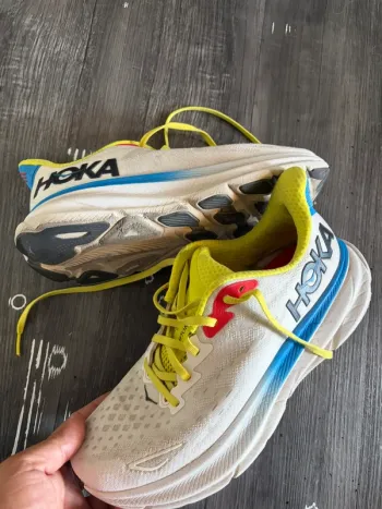 Used Hoka Clifton 9 bike