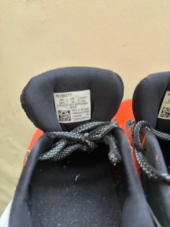 Used Asics rouge bike — image 5 of 5