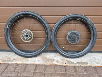 Specialized Roval Traverse Carbon HD Wheels de segunda mano