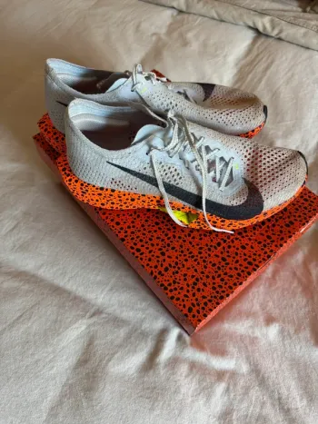 Used Nike Vaporfly 3 bike