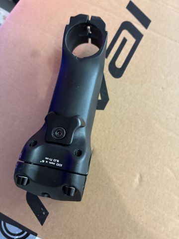 Used Specialized Tarmac Integrated Stem bike — image 4 of 10