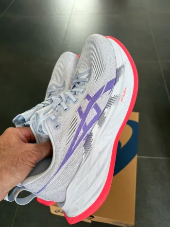 Used Asics Superblast 2 bike — image 4 of 8