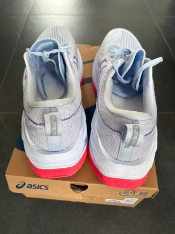Used Asics Superblast 2 bike — image 3 of 8
