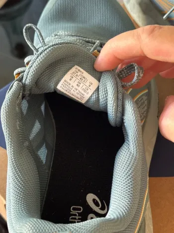 Hyper Asics Basket bike d'occasion — image 6 sur 6