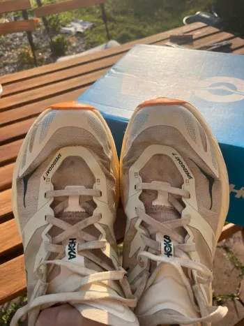 Used Hoka Speedgoat 7 bike — image 6 of 8