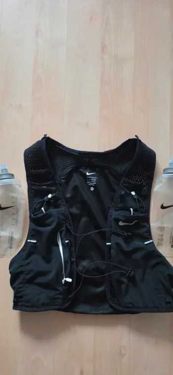Used Nike Laufweste Größe L bike