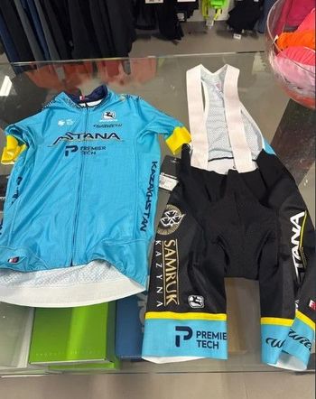 Used Giordana Astana Team Kit 2025 bike