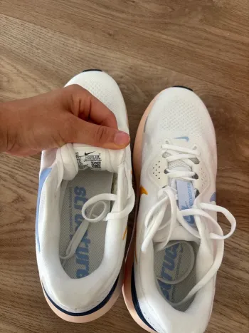 Nike Structure 26 bike usato — immagine 3 di 3