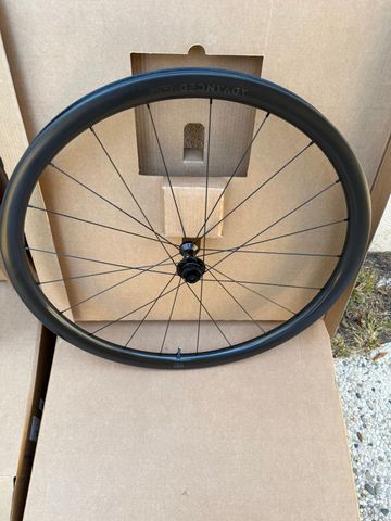 Used Newmen Advanced G.34 Wheels 2026 bike — image 2 of 11