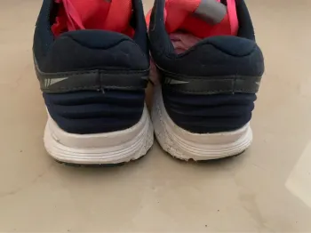 Used New Balance Vazee Prism bike — image 3 of 6