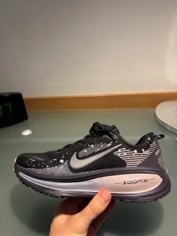 Nike Vomero 18 bike d'occasion — image 2 sur 8