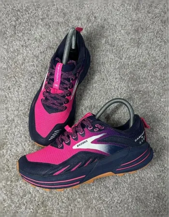 Used Brooks Cascadia 16 bike — image 2 of 8