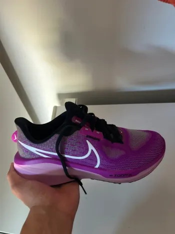 Nike Vomero 17 bike usato — immagine 5 di 10