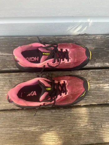 Hoka Challenger 8 bike d'occasion — image 2 sur 11
