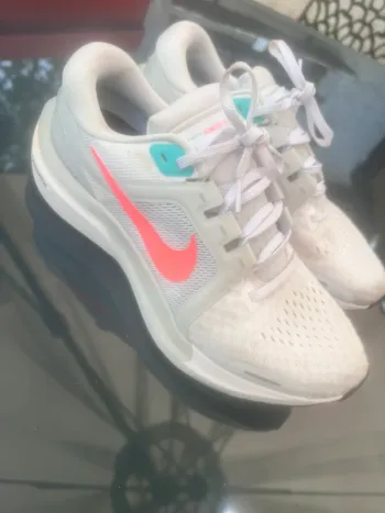 Nike Air Zoom Vomero 16 bike d'occasion — image 5 sur 9