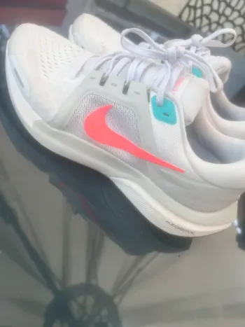 Nike Air Zoom Vomero 16 bike d'occasion — image 6 sur 9