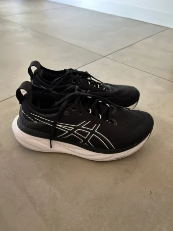 Used Asics Gel Nimbus bike — image 2 of 5