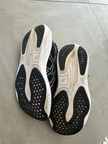 Used Asics Gel Nimbus bike — image 5 of 5