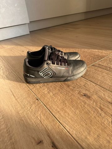 Použité Adidas Five Ten MTB Shoes 2025 Cycling Shoes