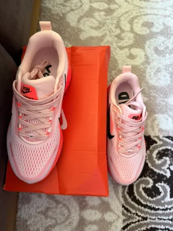 Gebrauchtes Look Nike Air Zoom Vomero 18 bike — Bild 4 von 6