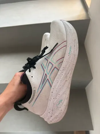 Käytetty Asics Gel Nimbus bike