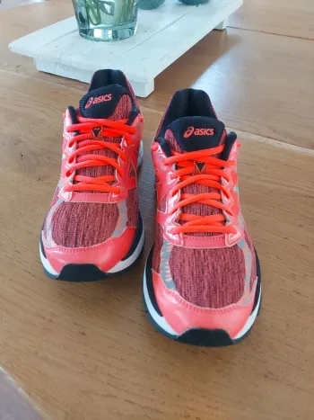 Käytetty Asics Cumulus bike