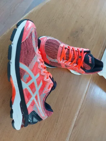 Tweedehands Asics Cumulus bike — afbeelding 2 van 15