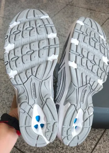 Used New Balance 530 bike — image 3 of 3