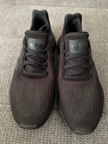 Brugt Adidas Swift Run bike — billede 2 af 6