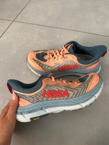 Gebrauchtes Hoka Mafate Speed 4 bike — Bild 2 von 4