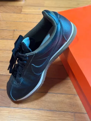 Použité Verde Nike Cortez bike