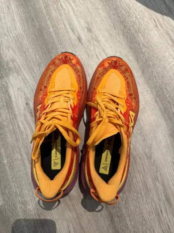 Gebrauchtes Hoka Trailrunning Shoes bike