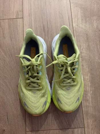 Hoka Arahi 6 bike usato — immagine 5 di 5