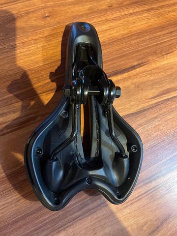 yafee Saddle bike usato — immagine 2 di 2