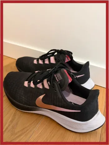 Gebrauchtes Nike Chaussures pour femme pointure 39 bike — Bild 2 von 13